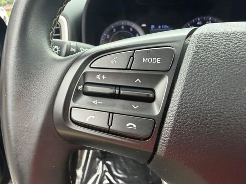Used 2022 Hyundai Venue SEL w/ Cargo Package FWD image 27