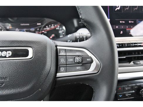 Used 2024 Jeep Compass Limited AWD/4WD image 24