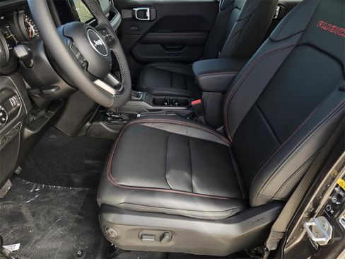 New 2025 Jeep Gladiator Rubicon image 16