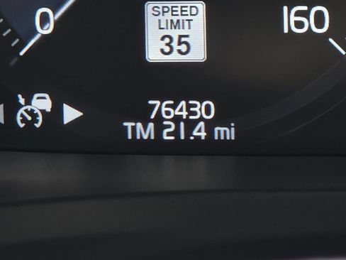 Used 2022 Volvo S60 B5 Momentum w/ Advanced Package FWD image 24