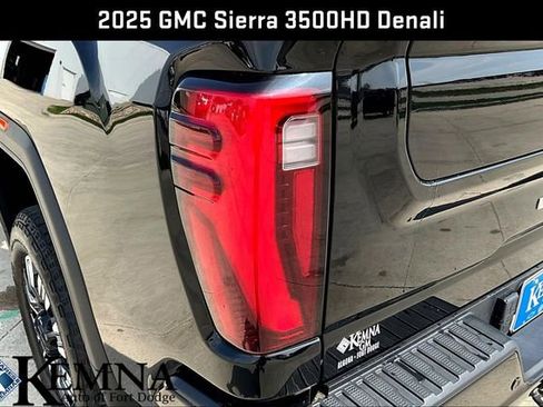 Used 2025 GMC Sierra 3500 Denali w/ Denali Reserve Package image 29