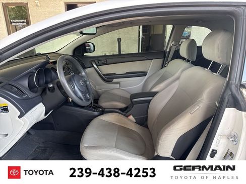 Used 2010 Kia Forte Koup EX image 16