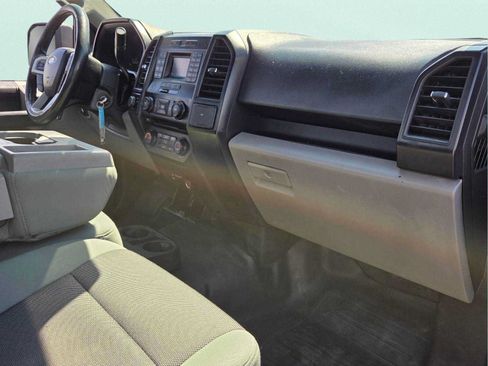 Used 2016 Ford F150 XL w/ Equipment Group 101A Mid RWD image 15