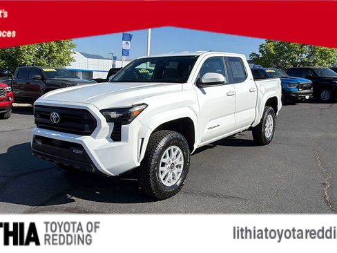 Certified 2025 Toyota Tacoma SR5 AWD/4WD image 1