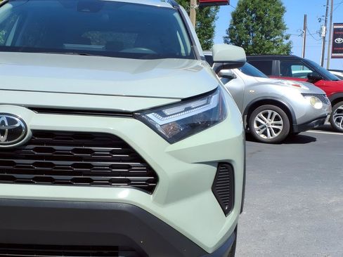 Used 2023 Toyota RAV4 XLE AWD/4WD image 10