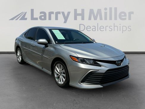 Certified 2021 Toyota Camry LE w/ Carpet Mat Package (TMS) FWD image 7