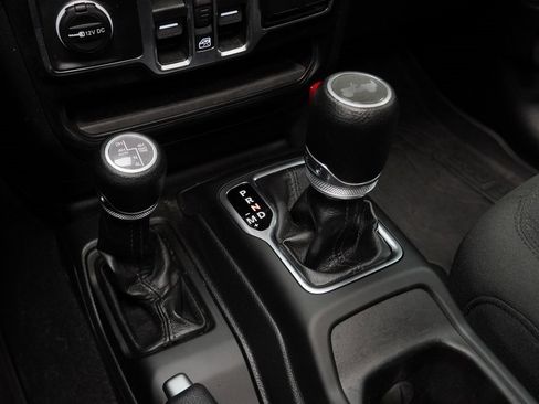 Certified 2023 Jeep Wrangler Willys 4xe w/ Sun & Screen Package image 39