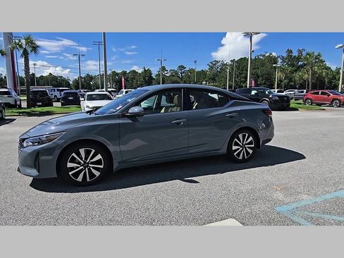 Used 2024 Nissan Sentra SV w/ SV Premium Package FWD image 24