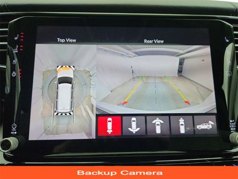 Used 2022 Jeep Grand Wagoneer Series II w/ Convenience Group III image 18