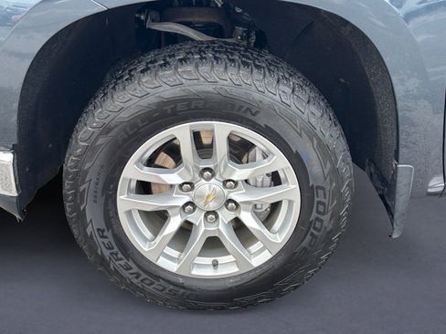 Used 2020 Chevrolet Silverado 1500 LT AWD/4WD image 9