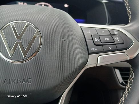 Used 2022 Volkswagen Taos SE AWD/4WD image 29