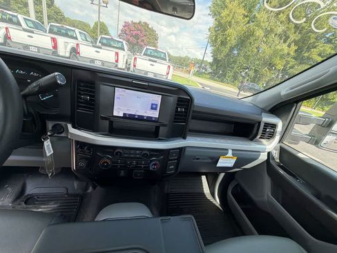 New 2026 Ford F250 XL RWD image 17