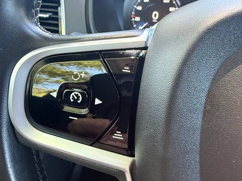 Used 2018 Volvo XC90 T6 Momentum w/ Convenience Package AWD/4WD image 28