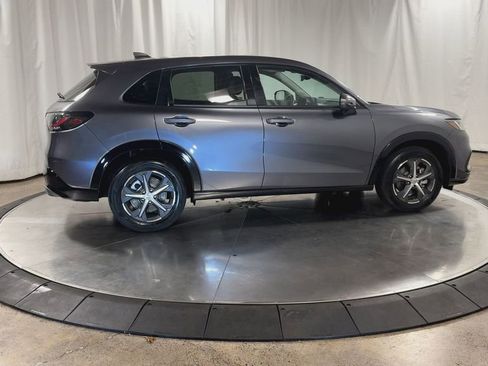 Used 2023 Honda HR-V EX-L image 3