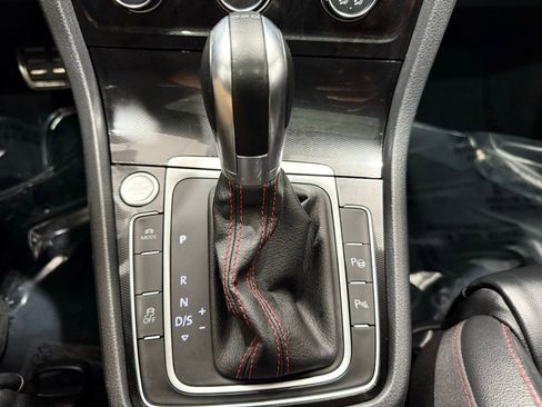 Used 2016 Volkswagen GTI SE w/ Driver Assistance Package image 36