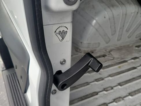 Used 2024 RAM ProMaster 2500 w/ Convenience Group FWD image 10