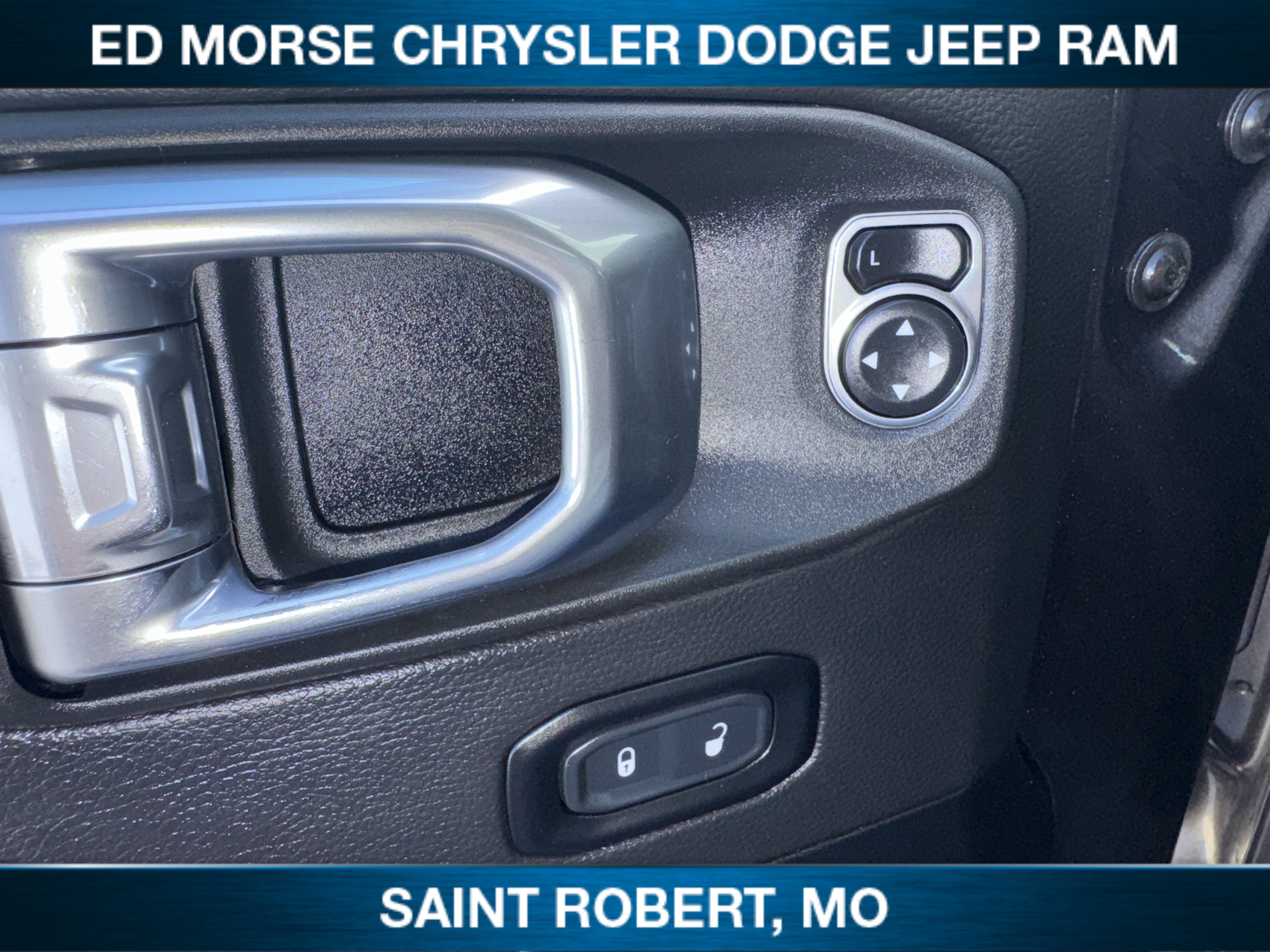 Used 2021 Jeep Wrangler Unlimited Sahara AWD/4WD image 19