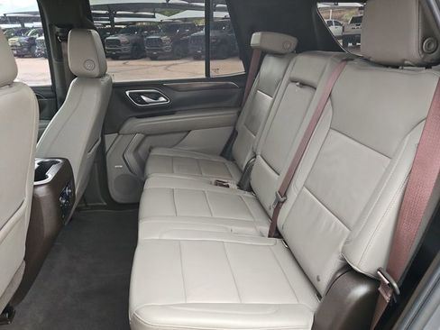 Used 2021 Chevrolet Tahoe LT AWD/4WD image 18