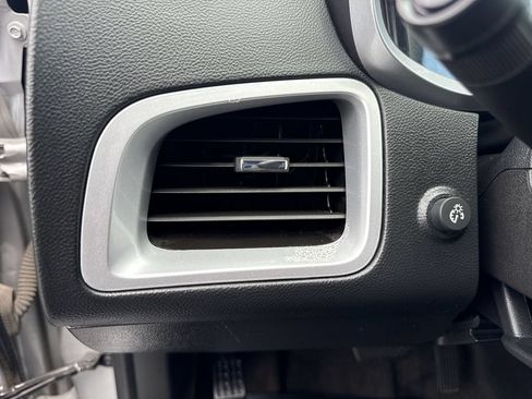 Certified 2016 Chevrolet Equinox LS FWD image 16