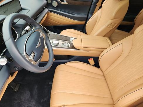 Used 2023 Genesis GV80 3.5T Advanced + AWD/4WD image 9