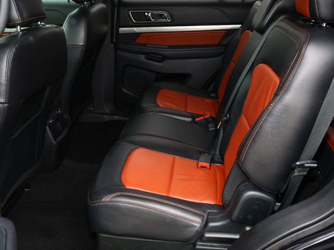 Used 2019 Ford Explorer XLT w/ Equipment Group 202A image 19