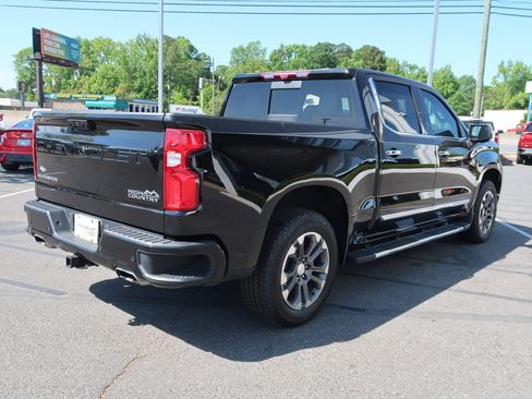 Certified 2024 Chevrolet Silverado 1500 High Country w/ Technology Package AWD/4WD image 10