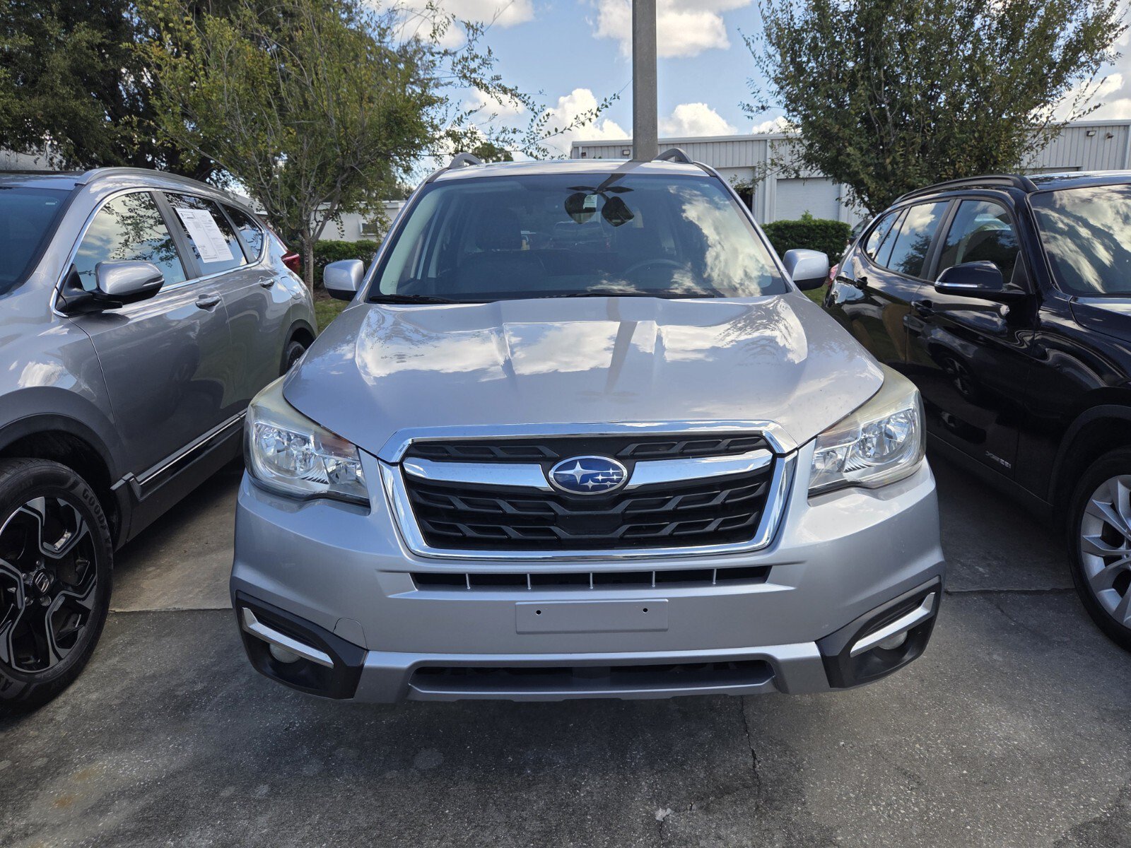 Used 2017 Subaru Forester 2.5i Limited w/ Popular Package #2 AWD/4WD image 2