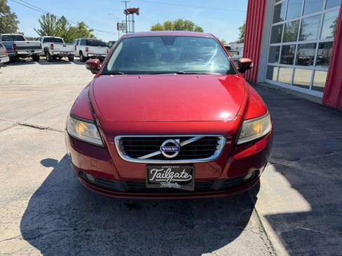 Used 2011 Volvo S40 T5 w/ Climate Pkg FWD image 3