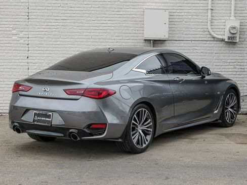 Used 2017 INFINITI Q60 3.0t w/ Premium Plus Package 3.0T image 8