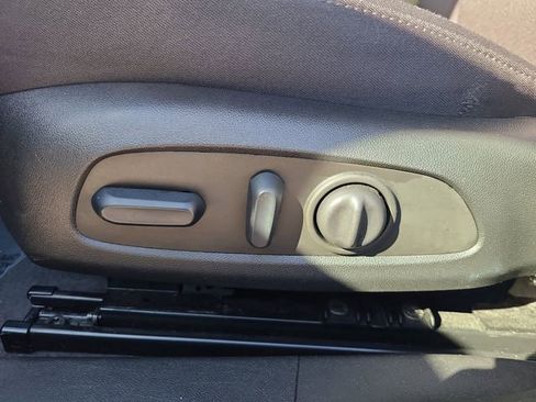 Used 2025 Chevrolet Malibu LT image 24