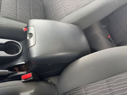 Used 2012 Jeep Wrangler Unlimited Sahara w/ Dual Top Group image 31