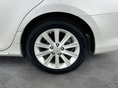 Used 2014 Toyota Camry XLE w/ Leather Package FWD image 26