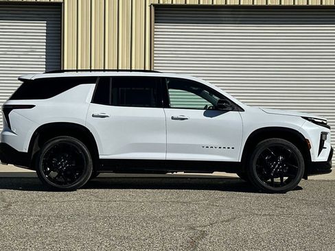 New 2026 Chevrolet Traverse RS FWD image 8