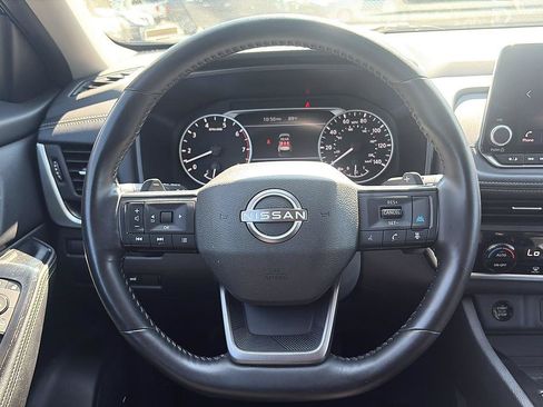Certified 2025 Nissan Rogue SV AWD/4WD image 37
