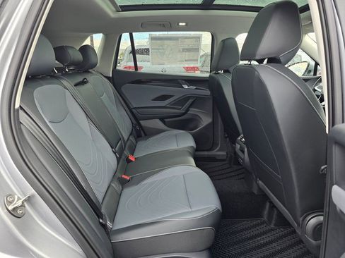 New 2025 Volkswagen Tiguan SE AWD/4WD image 12