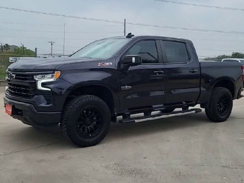 Used 2023 Chevrolet Silverado 1500 RST AWD/4WD image 4