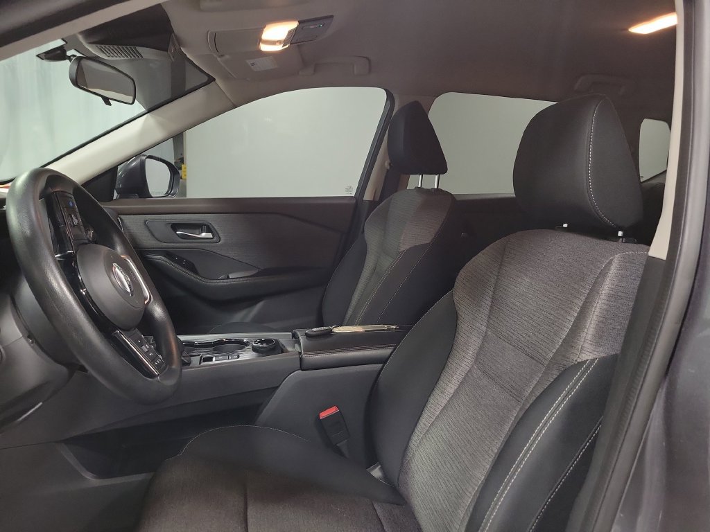 Used 2021 Nissan Rogue SV AWD/4WD image 15