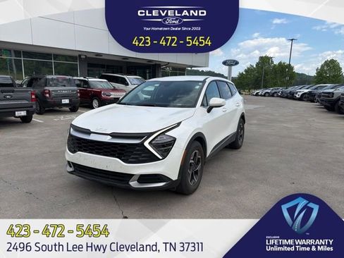 Used 2024 Kia Sportage LX FWD image 1