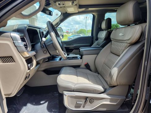 New 2026 Ford F350 Platinum w/ Platinum Plus Package AWD/4WD image 3