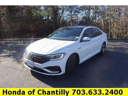 Used 2019 Volkswagen Jetta GLI Autobahn image 3