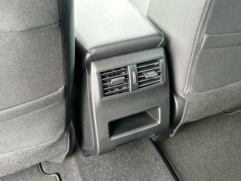 New 2026 Mitsubishi Outlander ES image 19