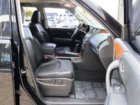 Used 2019 INFINITI QX80 Luxe image 32