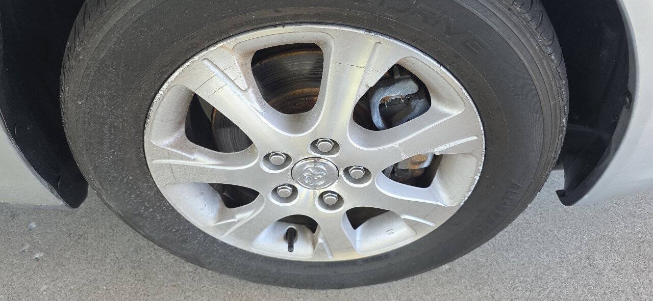 Used 2005 Toyota Camry LE FWD image 24
