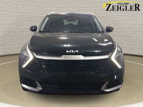 Used 2023 Kia Sportage EX AWD/4WD image 2