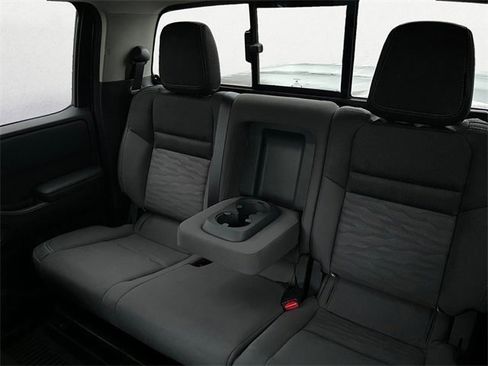 Used 2024 Nissan Frontier SV w/ SV Convenience Package image 14