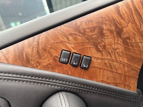 Certified 2024 Nissan Armada SL w/ Captain's Chairs Package RWD image 22