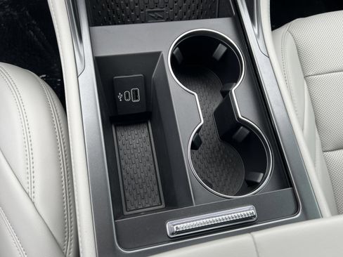 New 2026 Lincoln Nautilus Premier w/ Equipment Group 102A AWD/4WD image 17