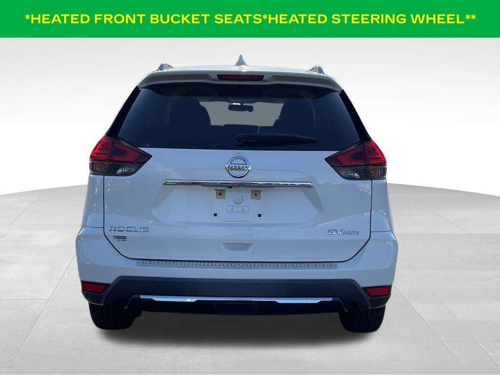 Used 2017 Nissan Rogue SV w/ SV Premium Package AWD/4WD image 4