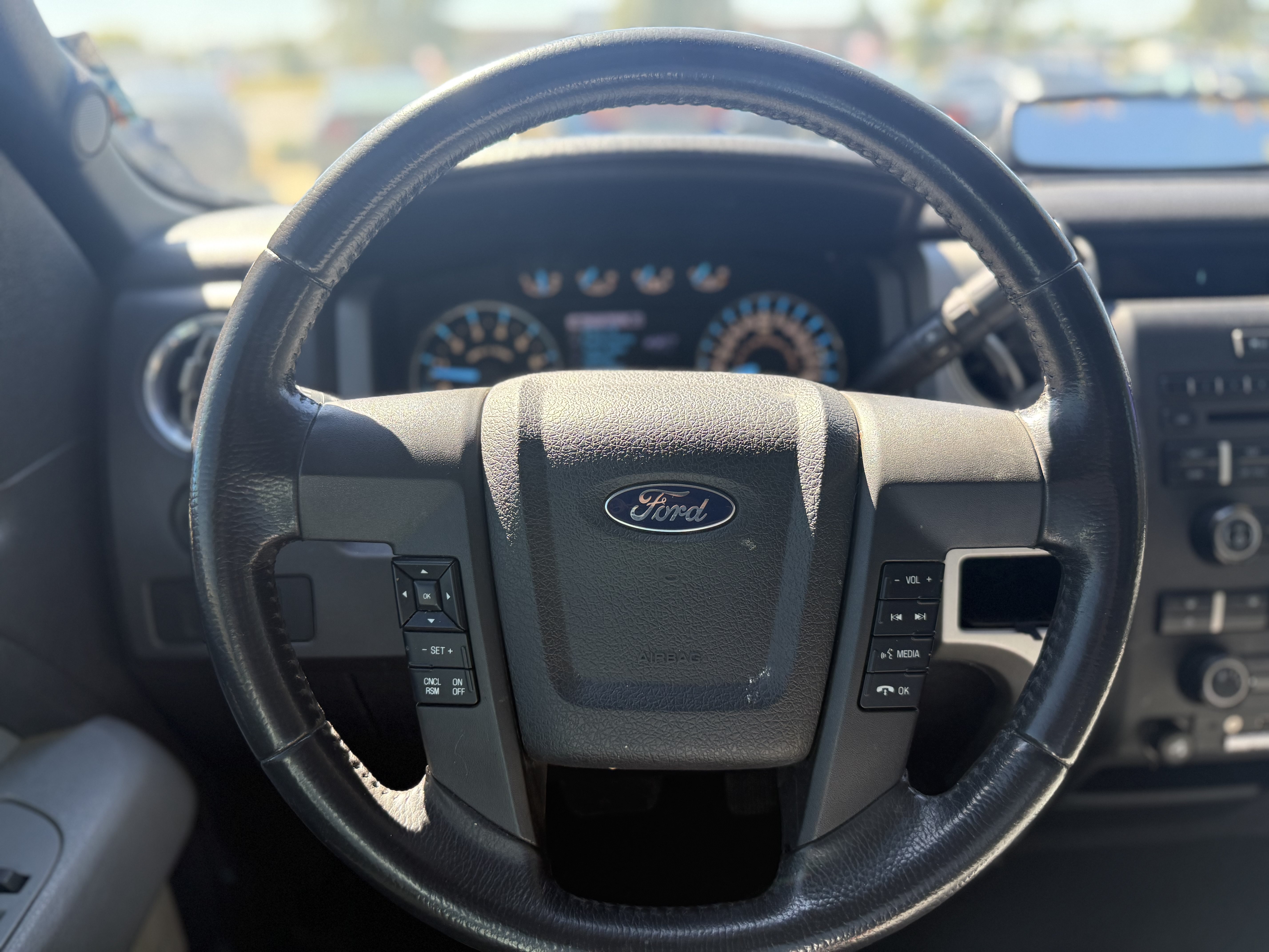 Used 2012 Ford F150 XLT w/ XLT Chrome Pkg AWD/4WD image 17