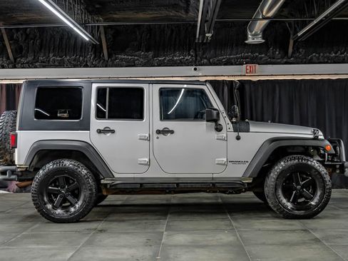 Used 2007 Jeep Wrangler X image 9